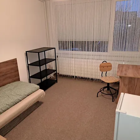 Ubytovna Surany Homestay *